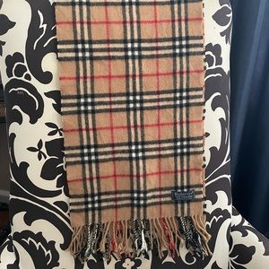 Vintage Burberry Lambswool Scarf